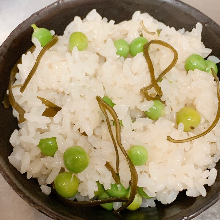 我が家の豆おこわご飯（昆布入り）